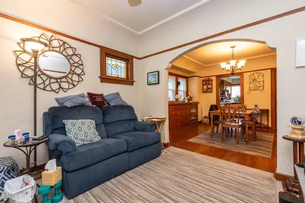 1427 Madison Ave, South Milwaukee, WI 53172