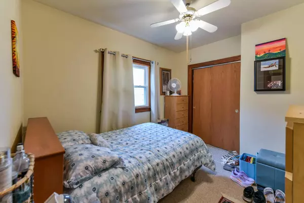 1427 Madison Ave, South Milwaukee, WI 53172