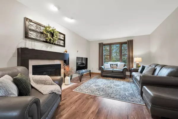 3106 Terrace Hl, Caledonia, WI 53406