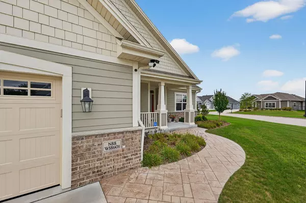 N88W18601 Duke St, Menomonee Falls, WI 53051