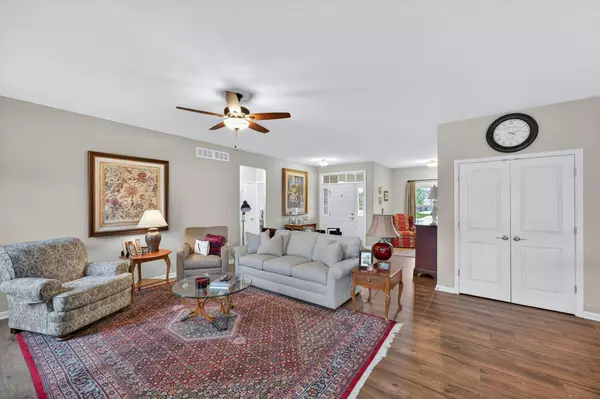 N88W18601 Duke St, Menomonee Falls, WI 53051