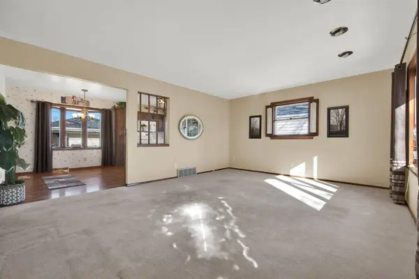 2604 E Birchwood Ave, Cudahy, WI 53110