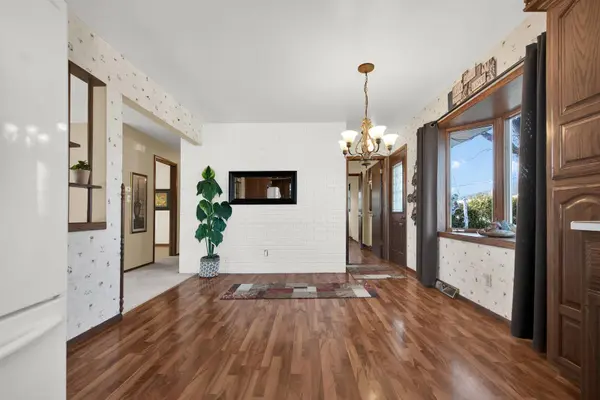 2604 E Birchwood Ave, Cudahy, WI 53110