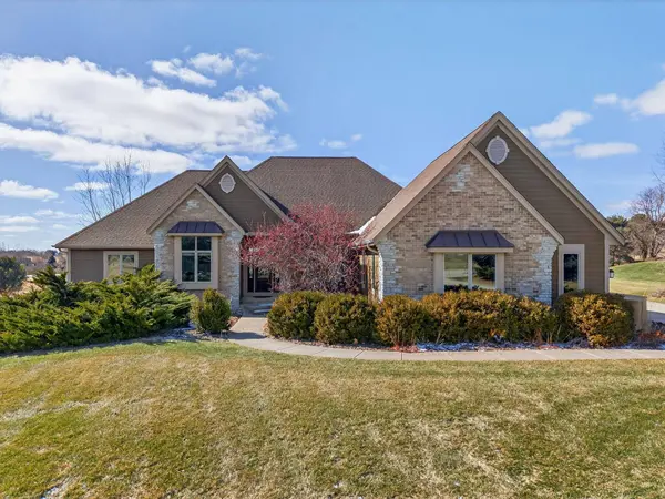 N60W27257 Trappers Run, Merton, WI 53089