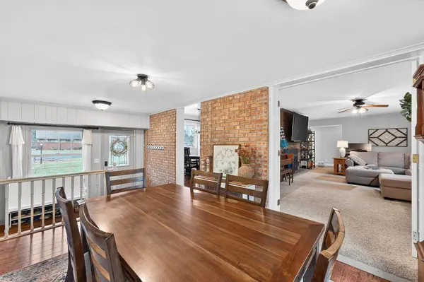 1245 Simon Dr, Brookfield, WI 53005