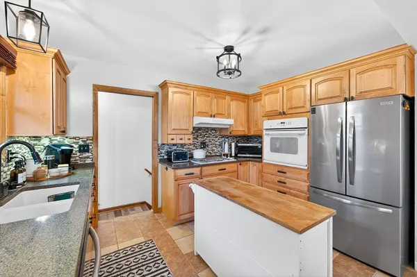 7413 W Ohio Ave, Milwaukee, WI 53219