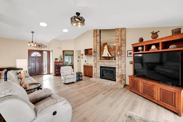 7900 W Drexel Ave, Franklin, WI 53132