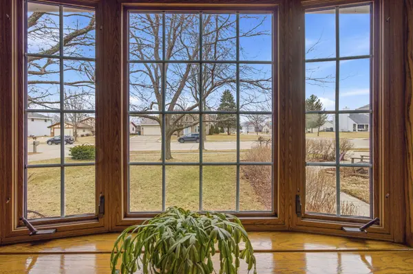 900 E Elm Rd, Oak Creek, WI 53154