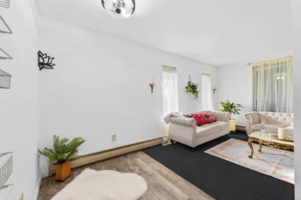 4253 W Rivers Edge 24 Cir, Brown Deer, WI 53209