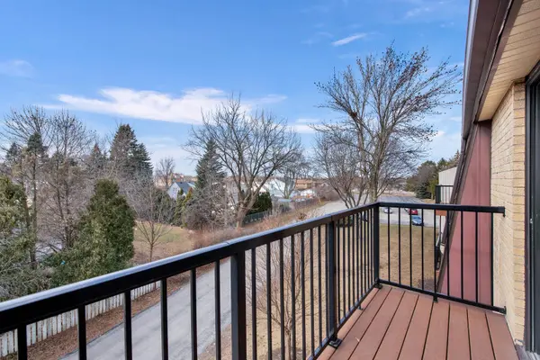 3239 S 58th 310 St, Milwaukee, WI 53219