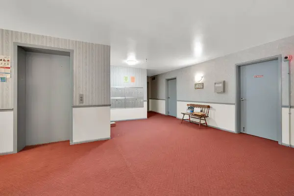 3239 S 58th 310 St, Milwaukee, WI 53219