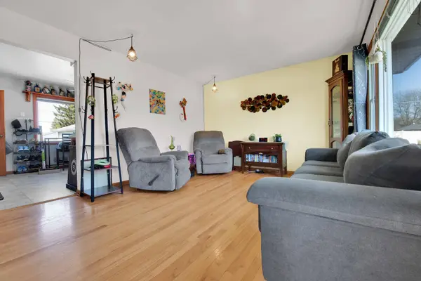 3347 Drexell Ave, Racine, WI 53403