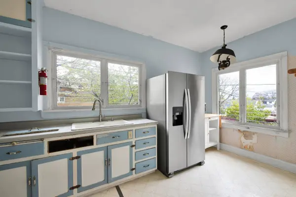 5703 36th Ave, Kenosha, WI 53144