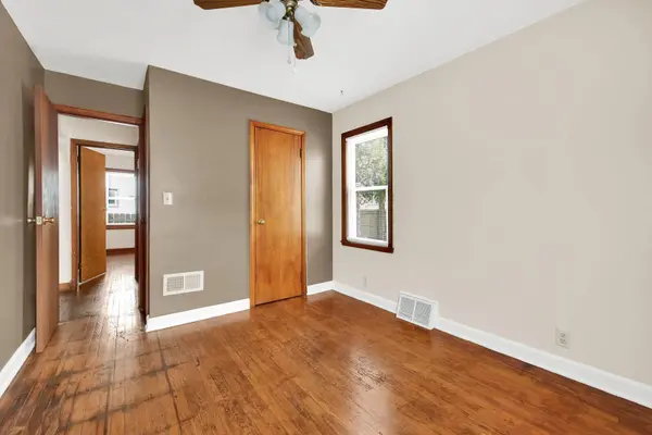 5330 N 54th St, Milwaukee, WI 53218