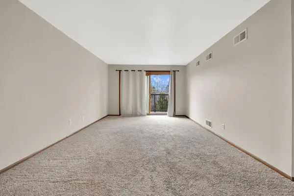 3239 S 58th 310 St, Milwaukee, WI 53219