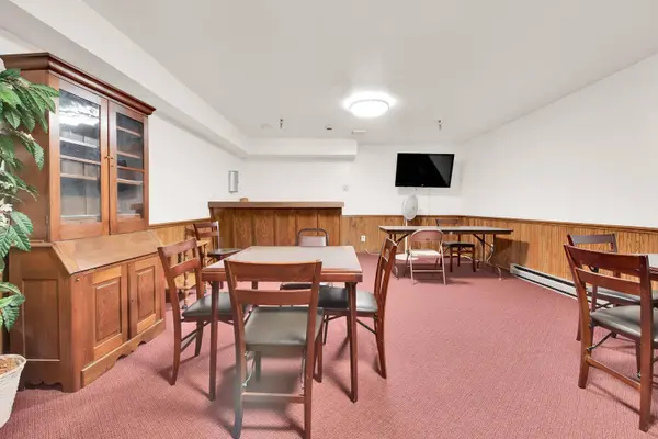 3239 S 58th 310 St, Milwaukee, WI 53219