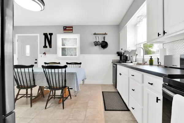 3438 E Denton Ave, Saint Francis, WI 53235