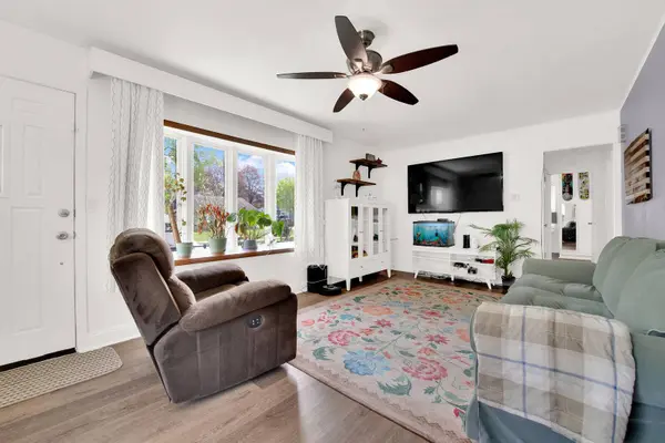3438 E Denton Ave, Saint Francis, WI 53235