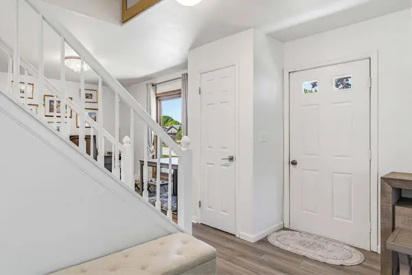 N78W15289 Haymeadow Rd, Menomonee Falls, WI 53051