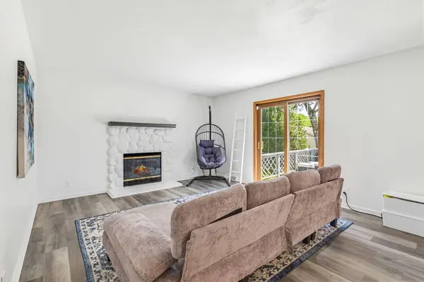 N78W15289 Haymeadow Rd, Menomonee Falls, WI 53051