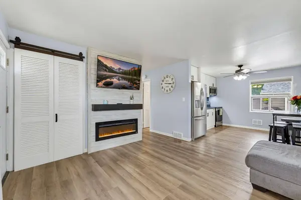 6526 W Burdick Ave, Milwaukee, WI 53219