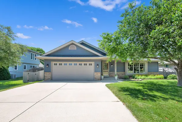 8381 S 15th Ave, Oak Creek, WI 53154