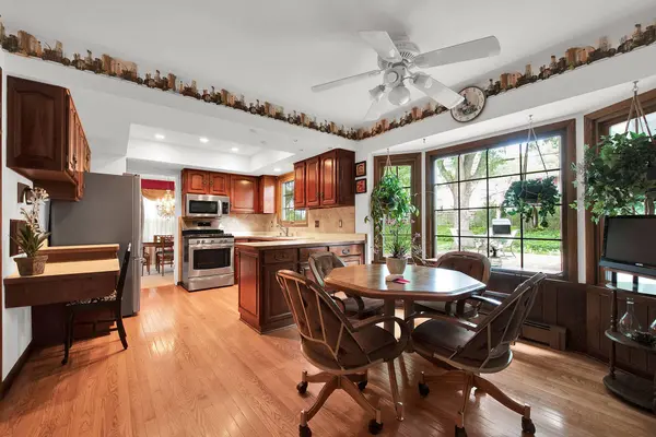 N89W17151 Highland Ct, Menomonee Falls, WI 53075
