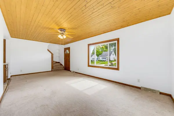 8716 W Boone Ave, West Allis, WI 53227