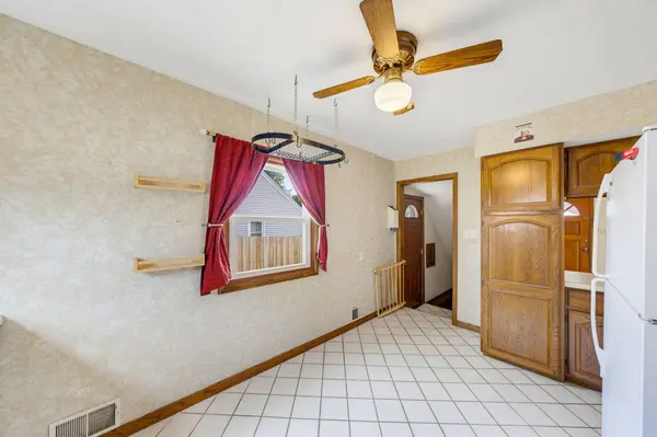 8716 W Boone Ave, West Allis, WI 53227