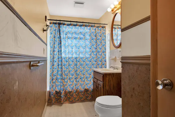 3905 E Klieforth 3907 Ave, Cudahy, WI 53110