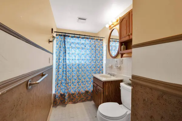 3905 E Klieforth 3907 Ave, Cudahy, WI 53110