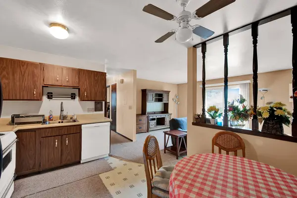 4909 Scotts 202 WAY, Caledonia, WI 53402