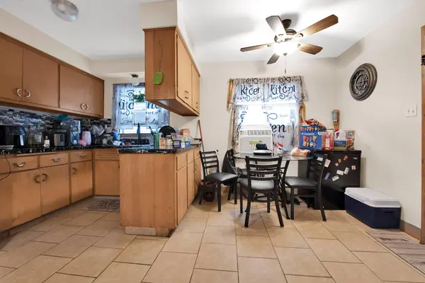 4952 N 50th 4954 St, Milwaukee, WI 53209
