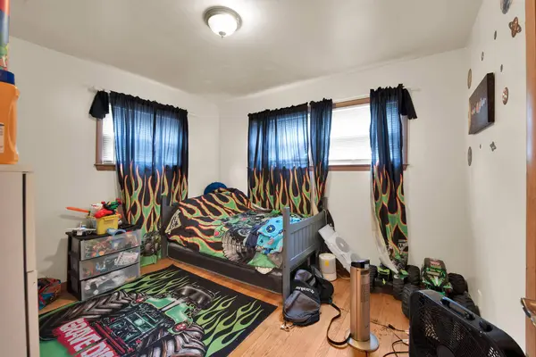 4952 N 50th 4954 St, Milwaukee, WI 53209
