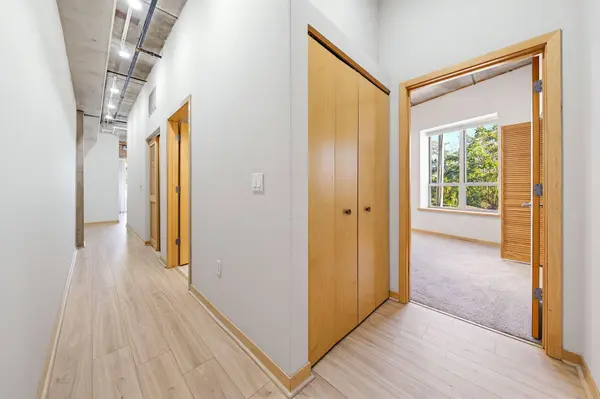 210 S Water 220 St, Milwaukee, WI 53220