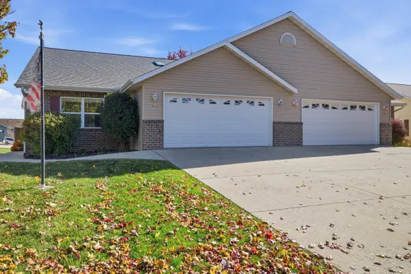864 Chief Kewaskum Pl