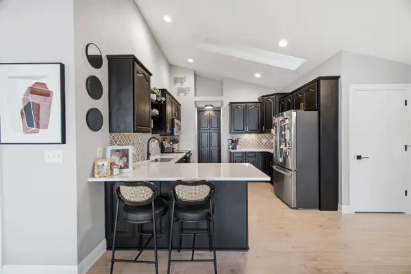 864 Chief Kewaskum Pl, Kewaskum, WI 53040