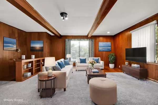 W127S8776 N Cape Rd, Muskego, WI 53150