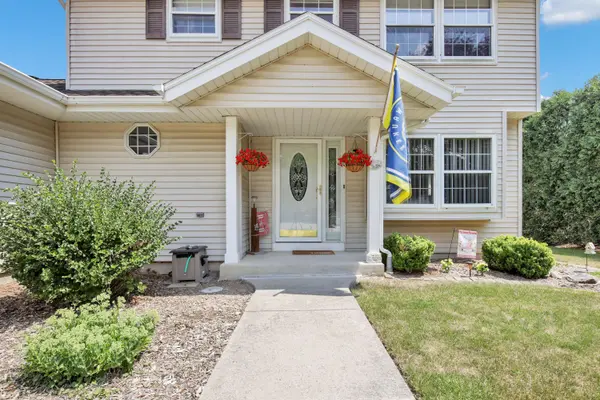 10500 S Shepard Ave, Oak Creek, WI 53154