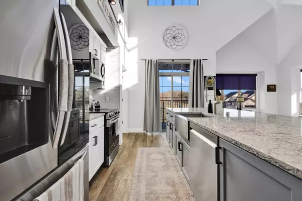 14900 W Wilbur Dr Unit 1207, New Berlin, WI 53151