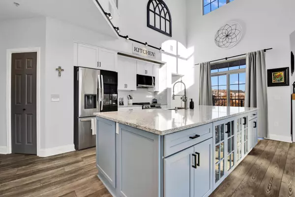 14900 W Wilbur Dr Unit 1207, New Berlin, WI 53151