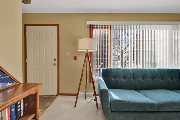 10320 W Whitnall Edge Cir Unit A, Franklin, WI 53132