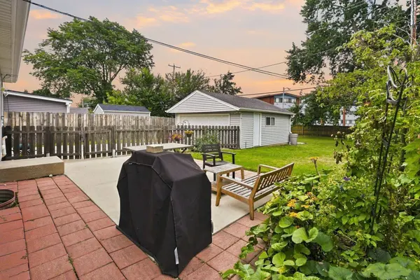 159 W Armour Ave, Milwaukee, WI 53207