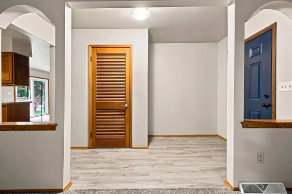 W157N10840 Catskill Ln, Germantown, WI 53022