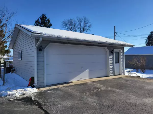 Watertown, WI 53098-2916,1003 N 4th St