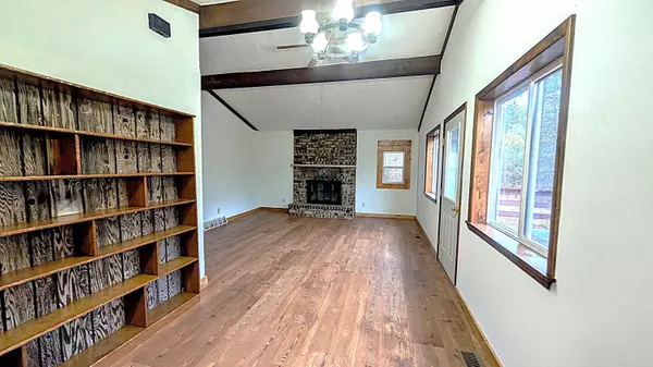 W7515 Beechnut Ct, Wautoma, WI 54982