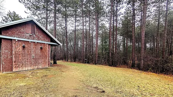 W7515 Beechnut Ct, Wautoma, WI 54982