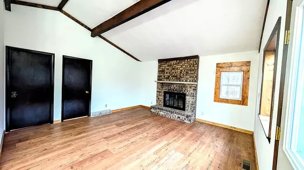 W7515 Beechnut Ct, Wautoma, WI 54982