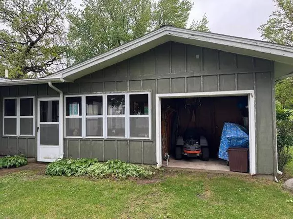 W6782 Marine Dr, Markesan, WI 53946