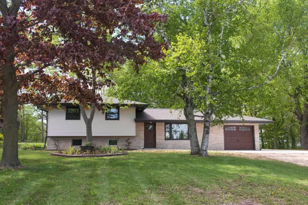 W2709 County Road TW -, Kekoskee, WI 53050